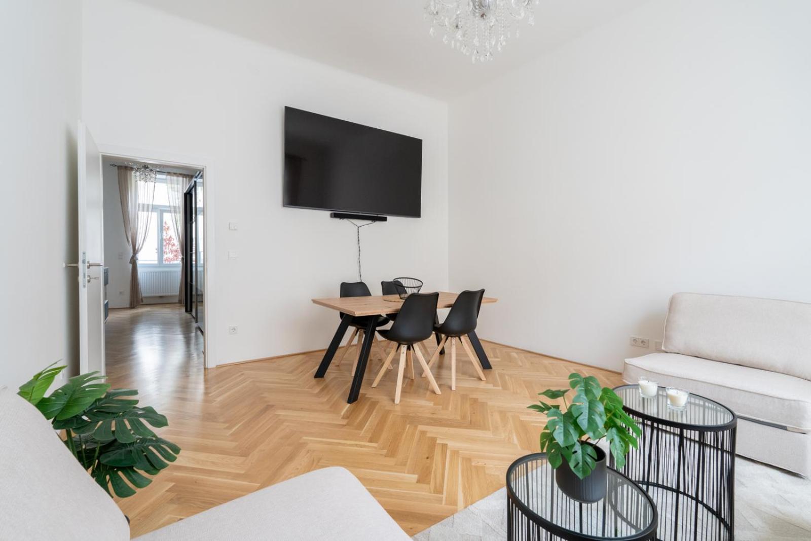Luxurious Viennese Old Style *